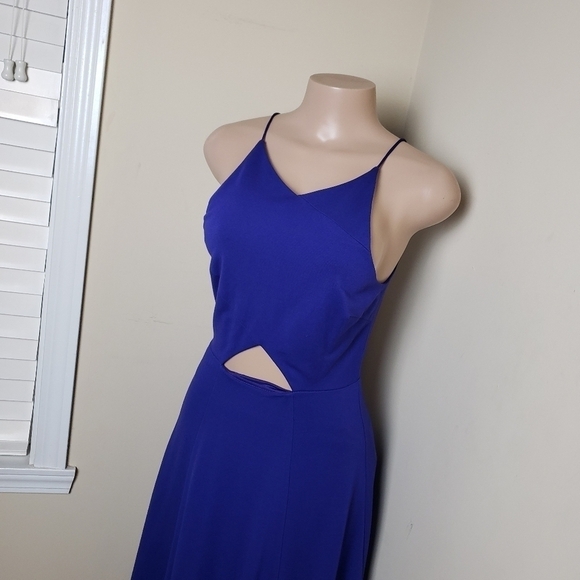 LULU'S Triangle Open Front Skater Dress - Picture 2 of 9